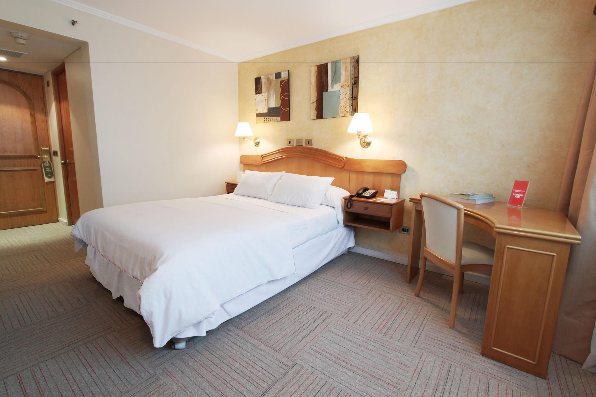 Hotel Torremayor Lyon Santiago de Chile Rum bild